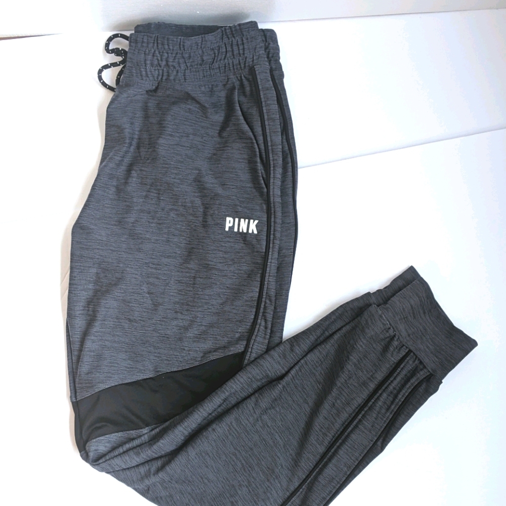 Pink pants with pockets.